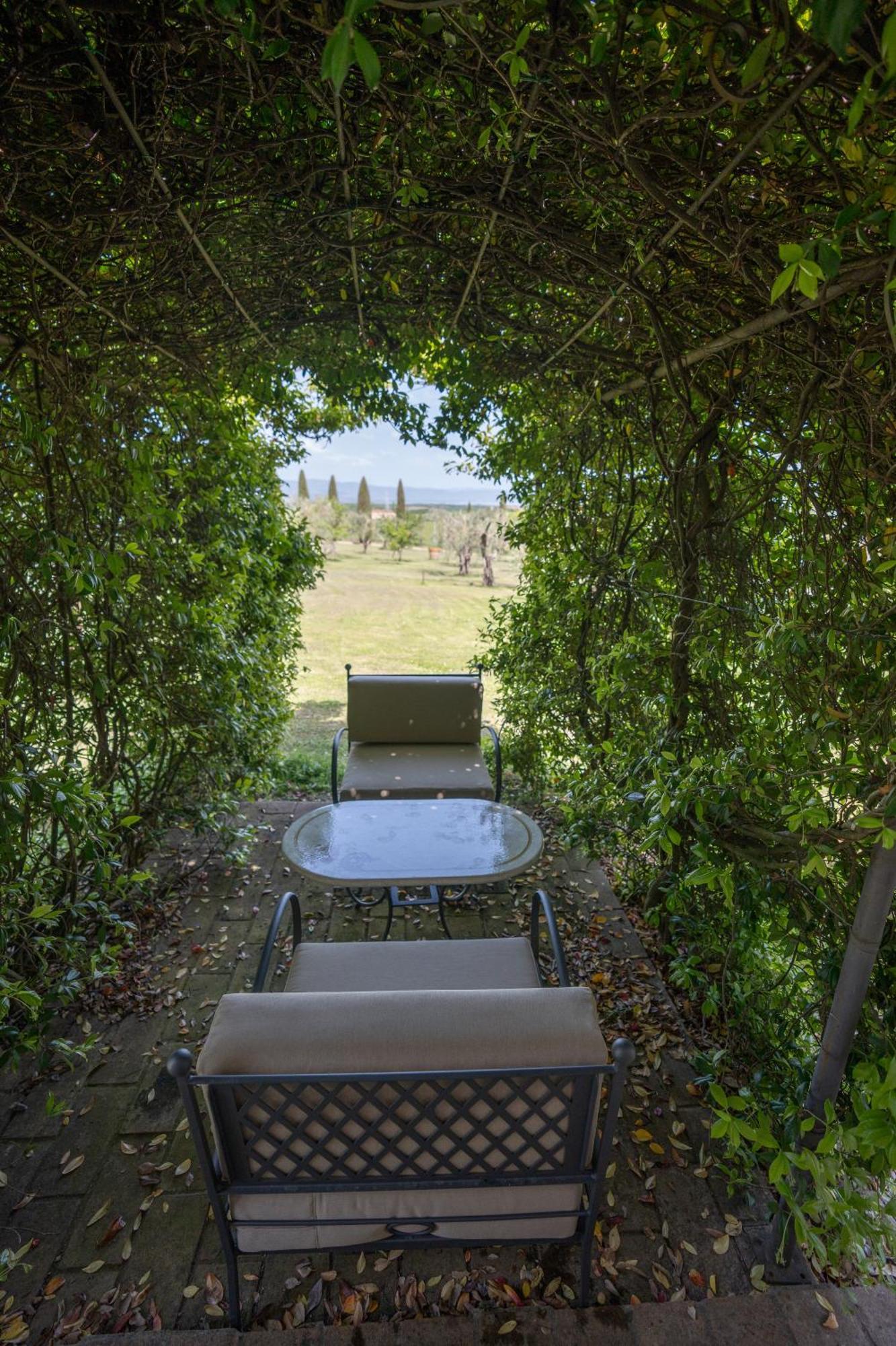 Equo Suites Petrignano Del Lago 외부 사진