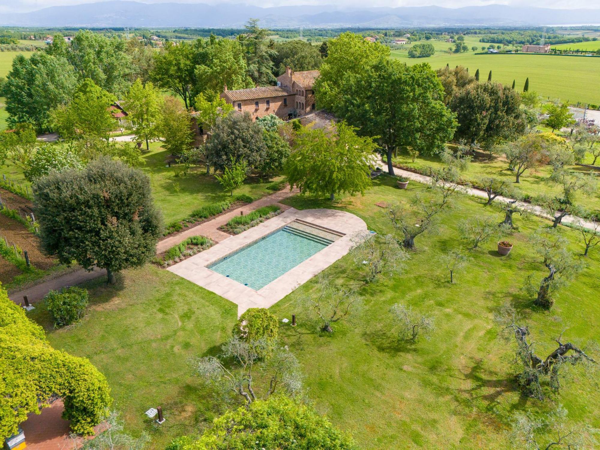 Equo Suites Petrignano Del Lago 외부 사진