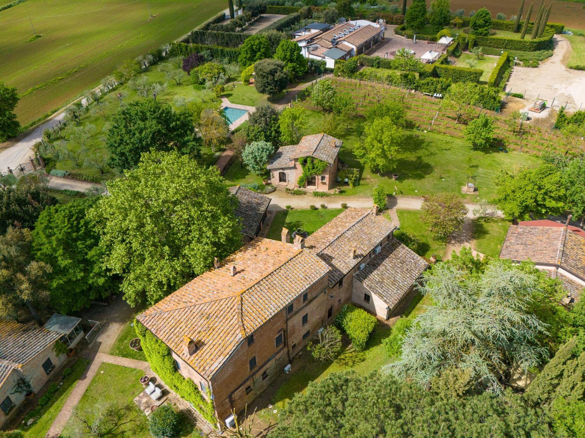 Equo Suites Petrignano Del Lago 외부 사진